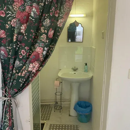 D'hotes La Chaumiere *